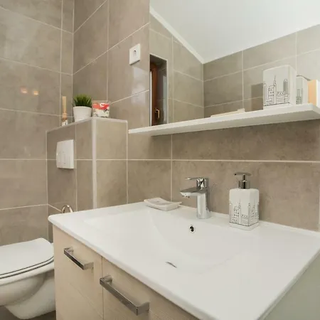 Tonka Apartman *