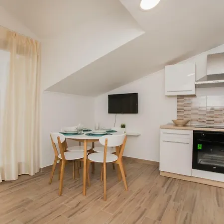Tonka Apartman